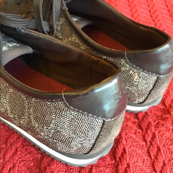 Coach Woman’s Signature Ivy Sneaker - Picture 4 of 13